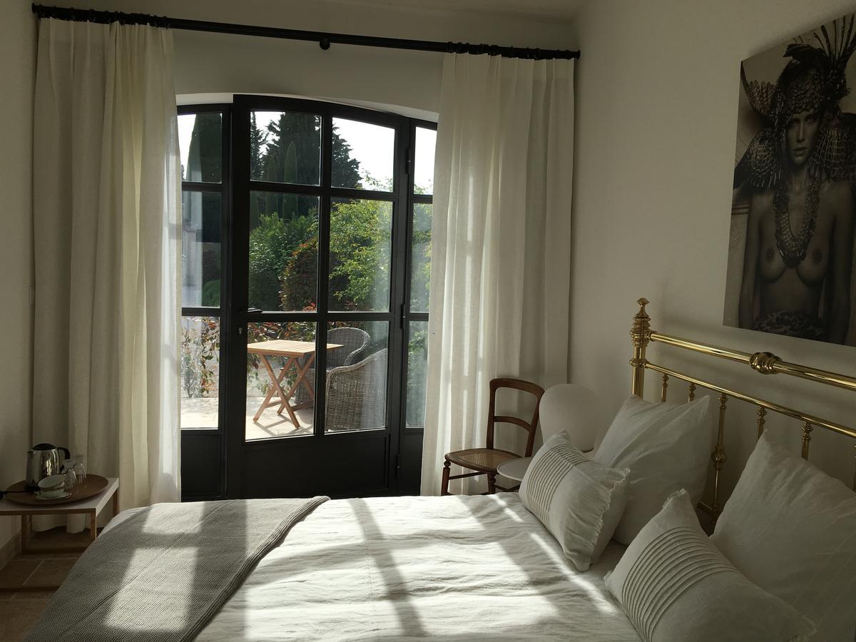 Le Mas Des Lauriers Bed and Breakfast Paradou Exteriör bild